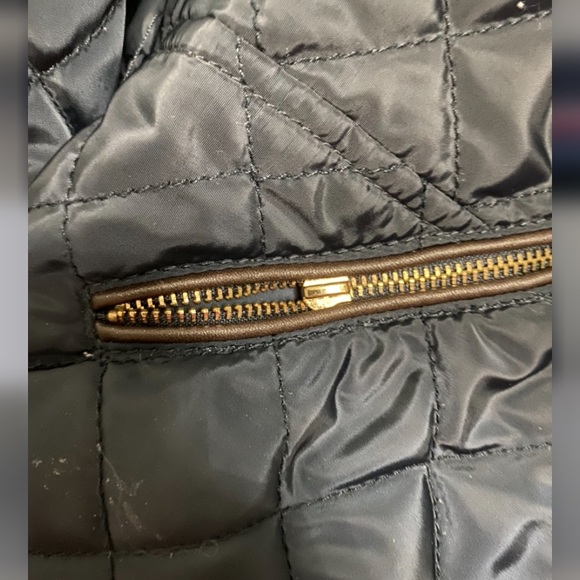 Vest - Picture 3 of 3